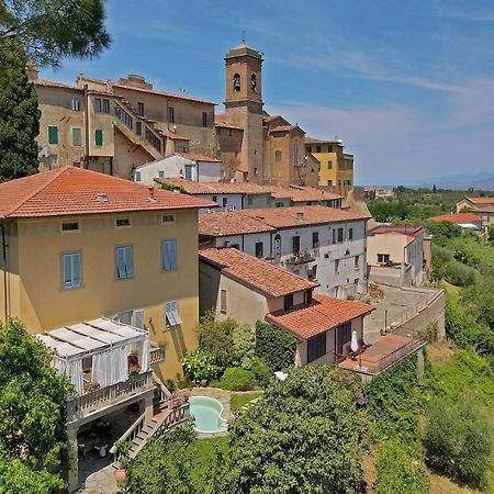 Villa Carlotta Con Piscina Lari Exteriér fotografie