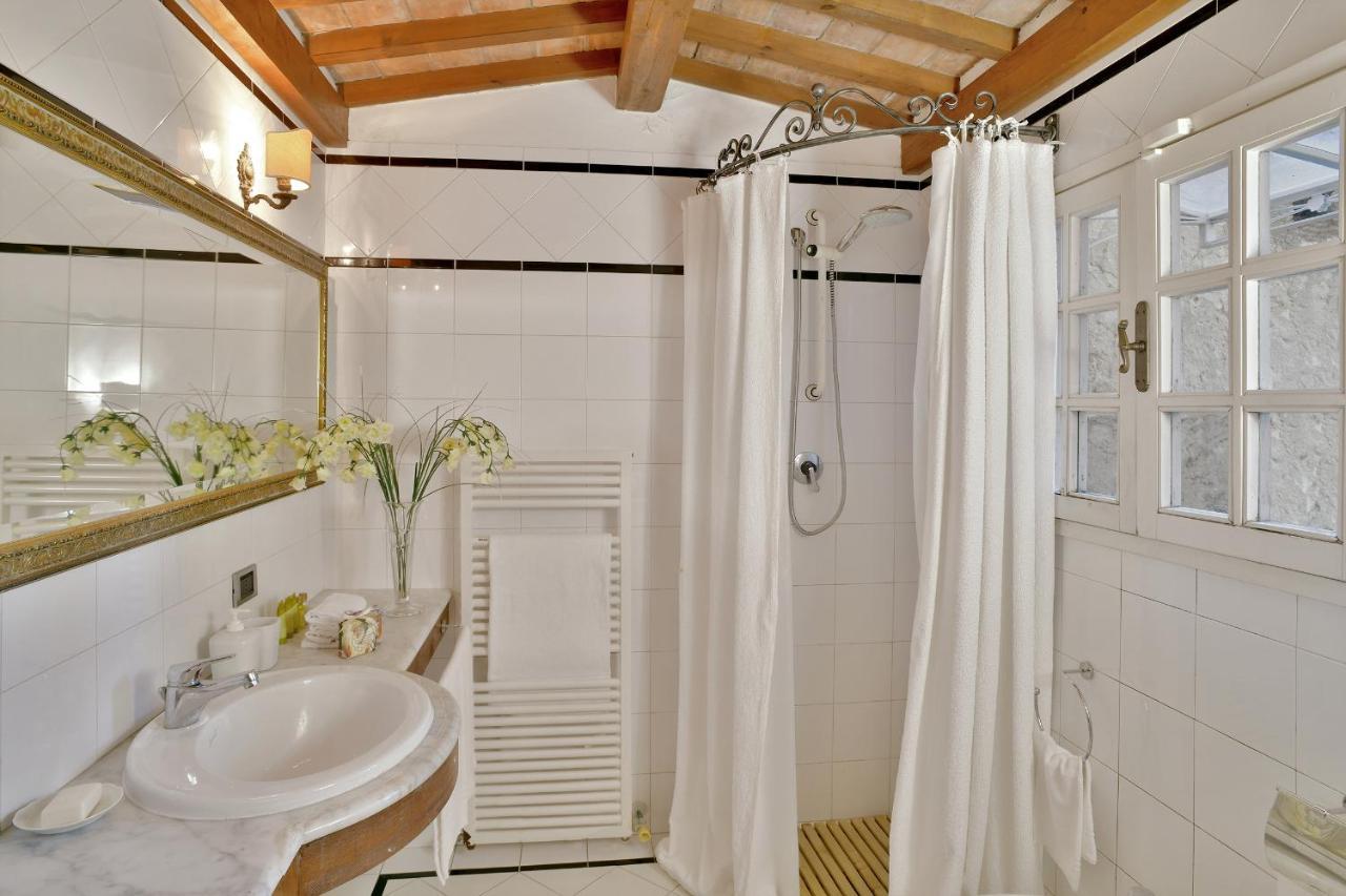 Villa Carlotta Con Piscina Lari Exteriér fotografie