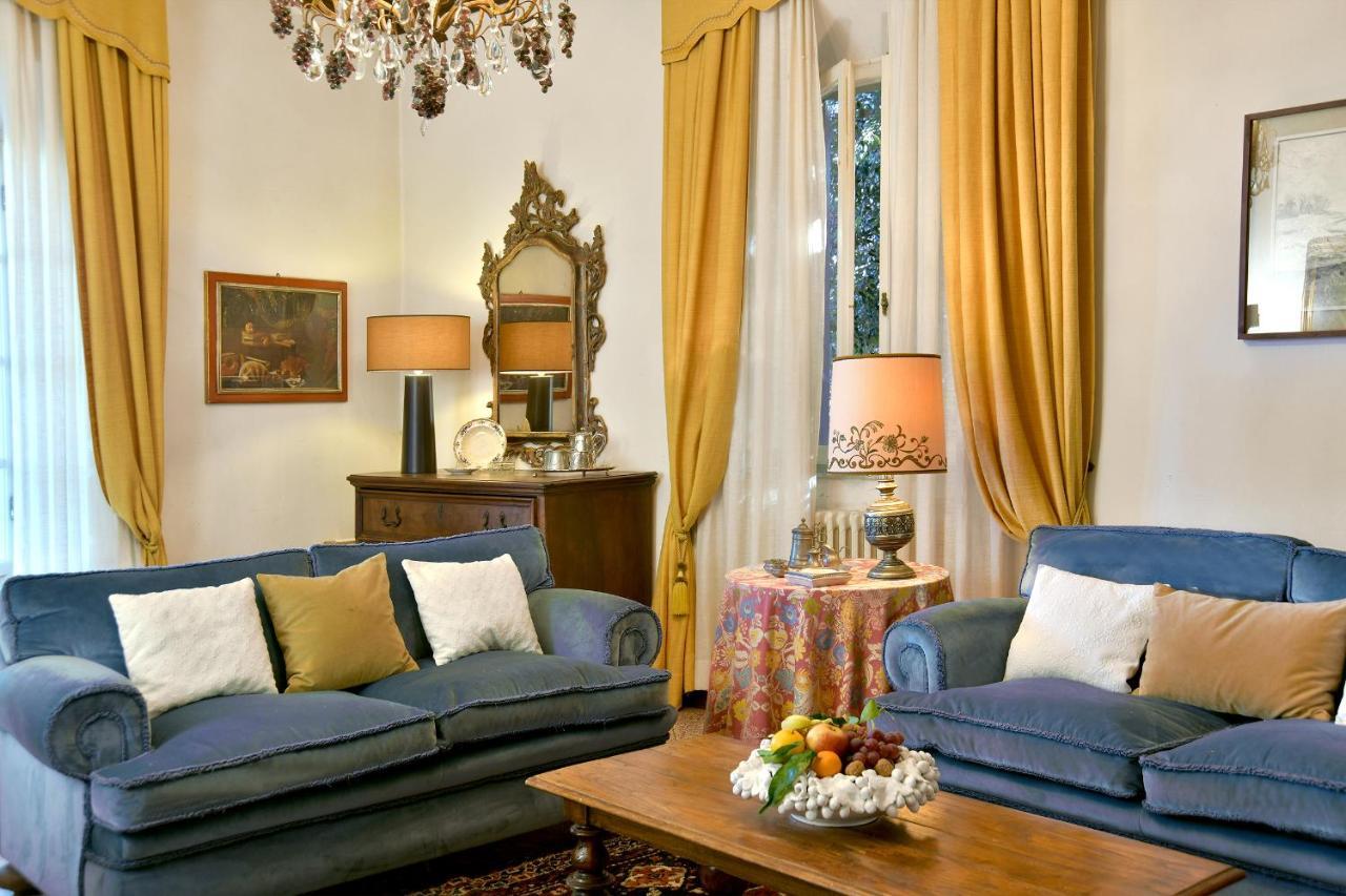 Villa Carlotta Con Piscina Lari Exteriér fotografie
