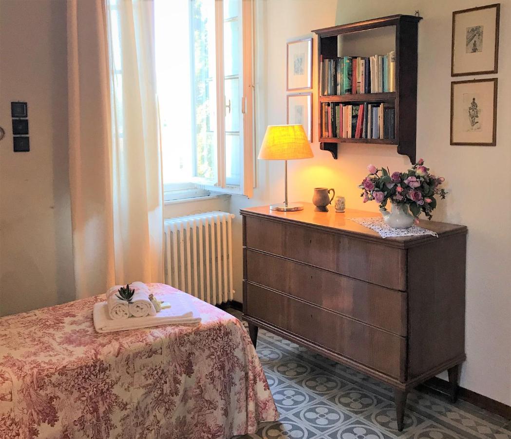 Villa Carlotta Con Piscina Lari Exteriér fotografie