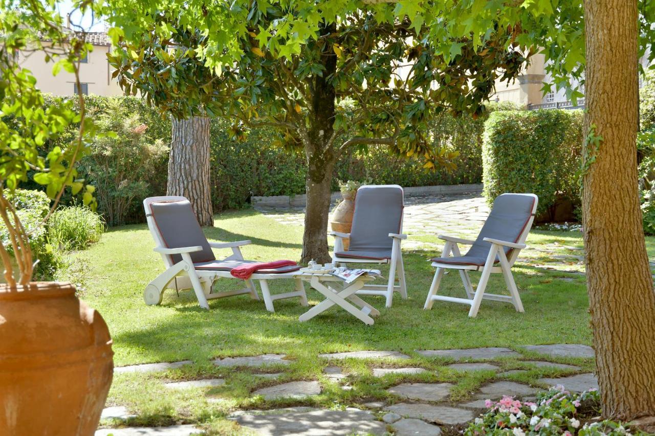Villa Carlotta Con Piscina Lari Exteriér fotografie
